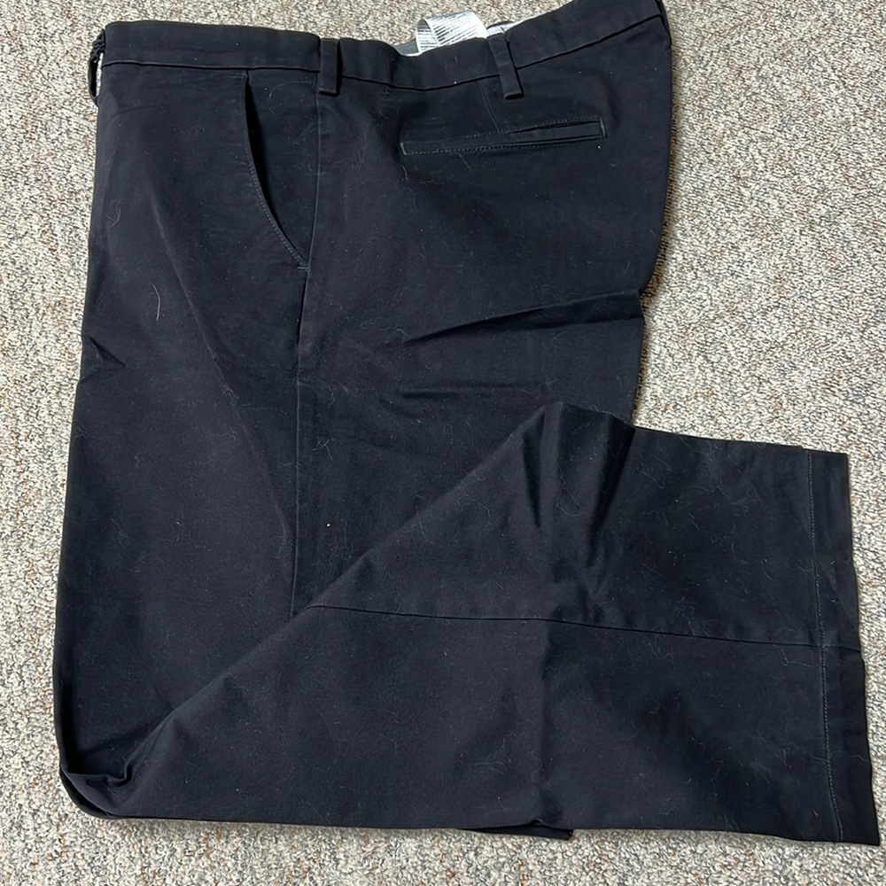 Dockers Classic Fit Black Khaki Pants 42x30